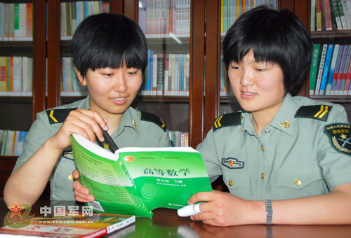 幫助學(xué)員苗子補(bǔ)習(xí)文化課 幫助學(xué)員苗子補(bǔ)習(xí)文化課