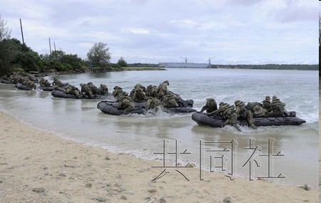 資料圖:日美進行聯合奪島軍演 資料圖:日美進行聯合奪島軍演