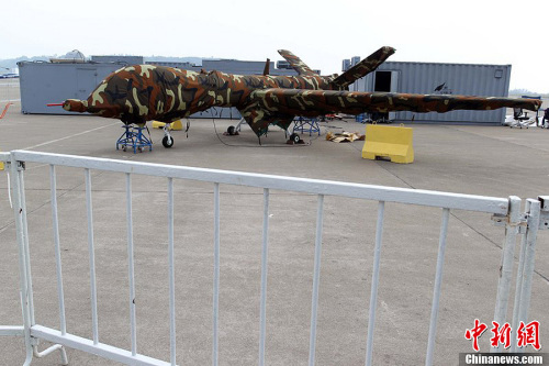 ����ǰ�Ɍ��麣��չ��չ��ģ�͵������o(w��)�˙C(j��)���ڽ��꺽չ���Ԍ�(sh��)�չ��11��8����ԓ�C(j��)�ѽ�(j��ng)�M�b�ꮅͣ����չƺ����ԓ��o(w��)�˙C(j��)���к����I(y��)���³ɶ��w�C(j��)�O(sh��)Ӌ(j��)�о���������ԓ�C(j��)�b��һ�_(t��i)100�R�������l(f��)��(d��ng)�C(j��)���߂�ȫ����ƽ݆ʽ�𽵺��w��������������w�����_(d��)1100����������m(x��)���r(sh��)�g��20��(g��)С�r(sh��)���ɔy�����N�ɲ�����������/�y(c��)������ӌ�(du��)���O(sh��)�估С�Ϳյش���������Ɉ�(zh��)�бO(ji��n)ҕ���ɲ鼰��(du��)�ع����΄�(w��)���΄�(w��)��Ҳ�����ھS��(w��n)��������߅��Ѳ߉����犷� �z �DƬ��(l��i)Դ��CFPҕ�X(ju��)�Ї�(gu��) 