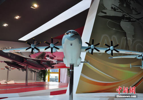 �\9�\ݔ�Cģ�������麣��չ