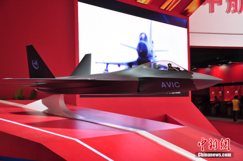國產四代機模型亮相珠海航展 國產四代機模型亮相珠海航展