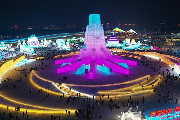 人氣爆棚！第26屆哈爾濱冰雪大世界今日開園