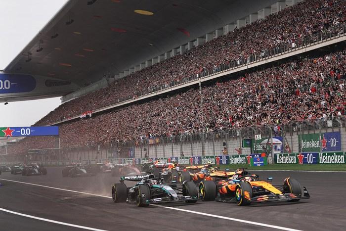 F1中國(guó)大獎(jiǎng)賽誕生新“王者” 邁凱倫車(chē)手包攬冠亞軍