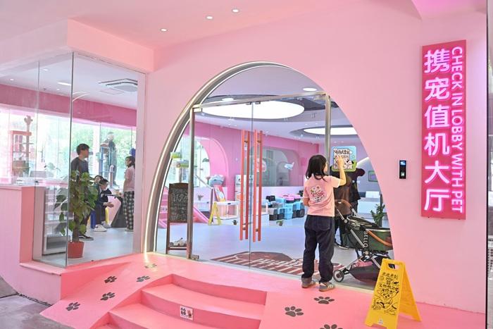 探營(yíng)廣州白云機(jī)場(chǎng)寵物航站樓