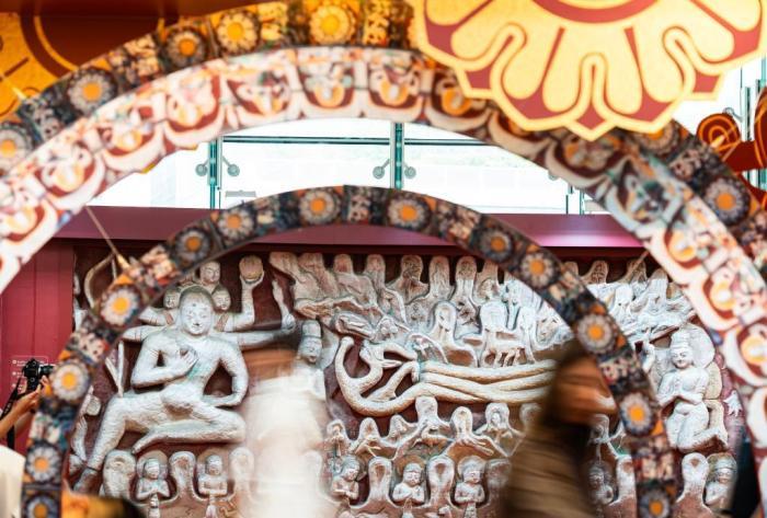 來！在香港“遇見云岡”