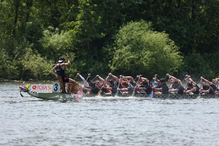 加拿大多倫多舉行第37屆國(guó)際龍舟節(jié)