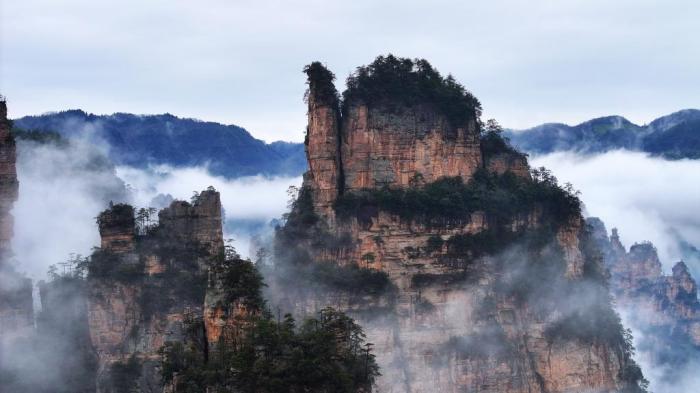 湖南張家界十里畫(huà)廊雨后云海壯闊如畫(huà)