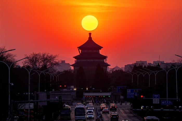 北京天壇祈年殿出現(xiàn)“懸日”景觀