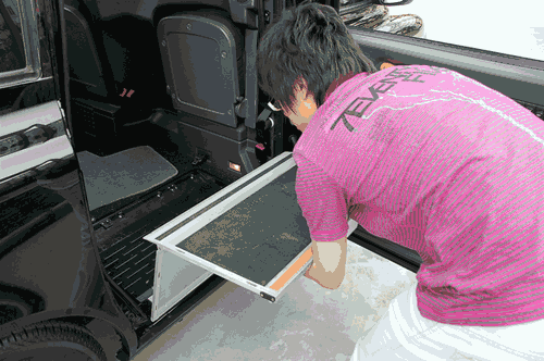 20�fԪ�ĳ���܇���Ϻ�Ӣ��TX4�׼Ҍ��� ��܇֮��