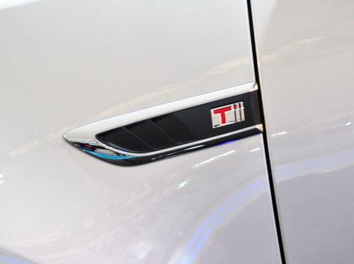 ֲ���\(y��n)�ӻ��򣡜\��ͨ�Äe���¾���2.0T