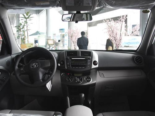 ����Ⱥ�����x����4���N��ǰ���SUV���]