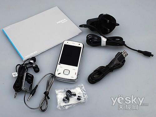 800萬像素拍照旗艦 白色諾基亞N86開箱圖賞