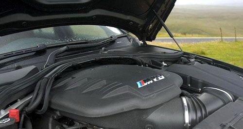 不輸超跑的性能 寶馬M3對(duì)比奔馳C63AMG 汽車之家 不輸超跑的性能 寶馬M3對(duì)比奔馳C63AMG 汽車之家