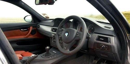 不輸超跑的性能 寶馬M3對(duì)比奔馳C63AMG 汽車之家 不輸超跑的性能 寶馬M3對(duì)比奔馳C63AMG 汽車之家