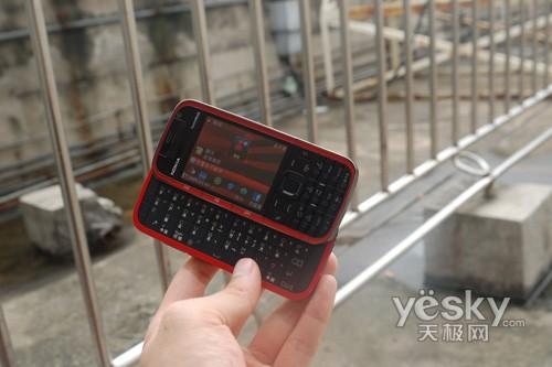 最“不倫不類”的音樂手機(jī) 5730XM閃亮登場(chǎng)