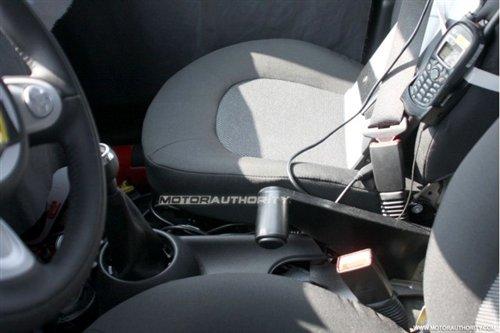 打造小型SUV MINI Countryman路試曝光 汽車之家 打造小型SUV MINI Countryman路試曝光 汽車之家