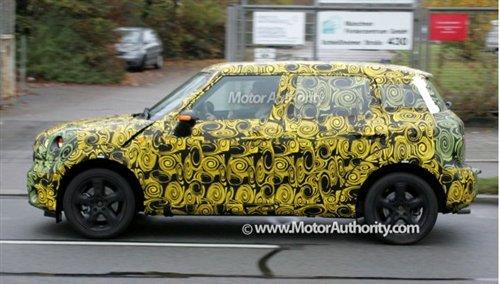 打造小型SUV MINI Countryman路試曝光 汽車之家 打造小型SUV MINI Countryman路試曝光 汽車之家