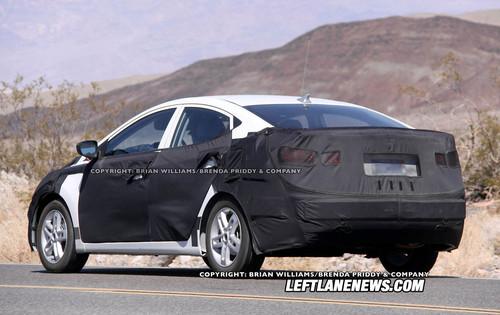 內(nèi)部配置豐富 全新現(xiàn)代伊蘭特諜照再曝