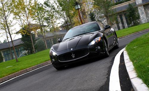 ��ħ�����ԇ�{��ɯ����GranTurismo S ��܇֮��