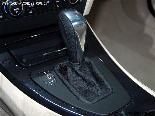 ����Ӳ픳�����T������(sh��)�Č��R320i���� ��܇֮��