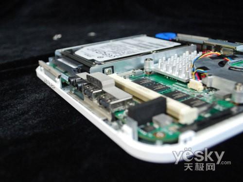 (li��n)��������С�w�ePC��IdeaCentre Q110�u(p��ng)�y(c��)