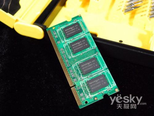 (li��n)��������С�w�ePC��IdeaCentre Q110�u(p��ng)�y(c��)