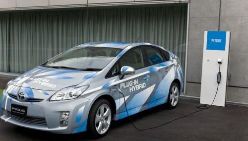 插電的混合動(dòng)力車(chē) 試2012款豐田普銳斯