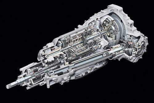 豪華車的準(zhǔn)則 海外試駕2011款奧迪A8