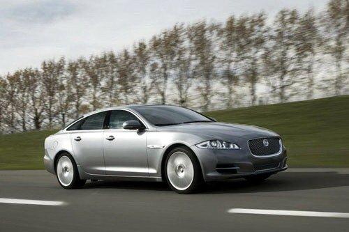 挑戰(zhàn)奢華極限 捷豹XJ3.0D決戰(zhàn)寶馬730D 汽車之家 挑戰(zhàn)奢華極限 捷豹XJ3.0D決戰(zhàn)寶馬730D 汽車之家