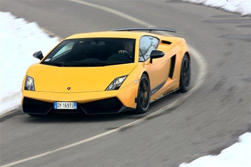 憤怒的公牛 試駕蘭博基尼Superleggera 汽車之家 憤怒的公牛 試駕蘭博基尼Superleggera 汽車之家