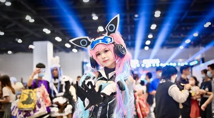 “小粉紅”還是“躺平一代”？中國(guó)當(dāng)代青年呈現(xiàn)多色光譜