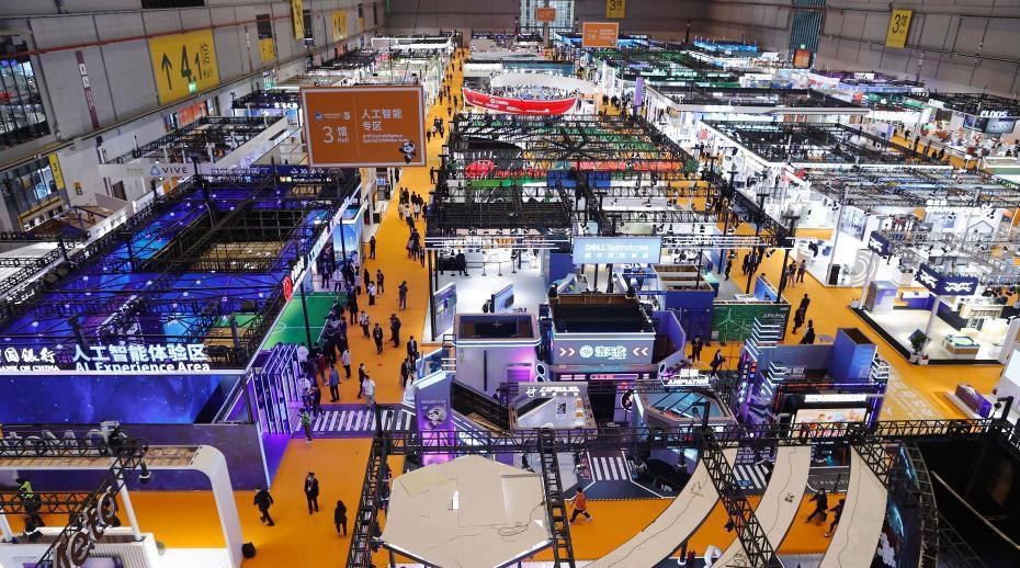 <h2>數(shù)字經(jīng)濟快速發(fā)展 數(shù)字人才如何培養(yǎng)？</h2><p>數(shù)字經(jīng)濟作為國民經(jīng)濟的“穩(wěn)定器”和“加速器”作用無可替代，在其快速發(fā)展的環(huán)境下，培養(yǎng)高水平的數(shù)字化人才成為當務之急。</p>