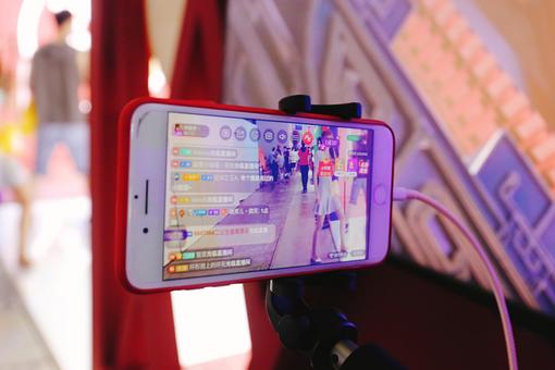 網(wǎng)紅已成偷稅高發(fā)群體 細(xì)化稅收規(guī)則適應(yīng)新業(yè)態(tài)發(fā)展