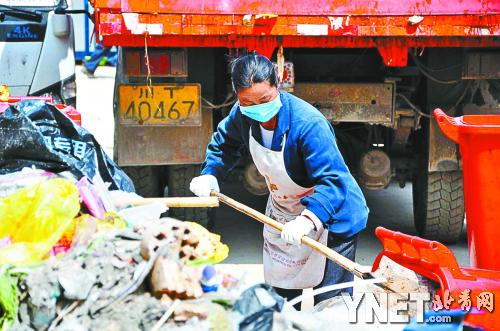 蘆山村莊物資供應(yīng)陷混亂個(gè)別村民物資“夠開超市”
