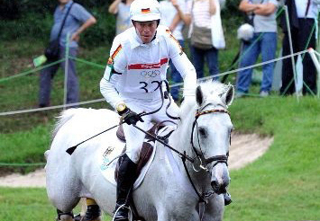 �D���W�\(y��n)�R�g(sh��)���(xi��ng)ِ���x�֕��r(sh��)�I(l��ng)�� 