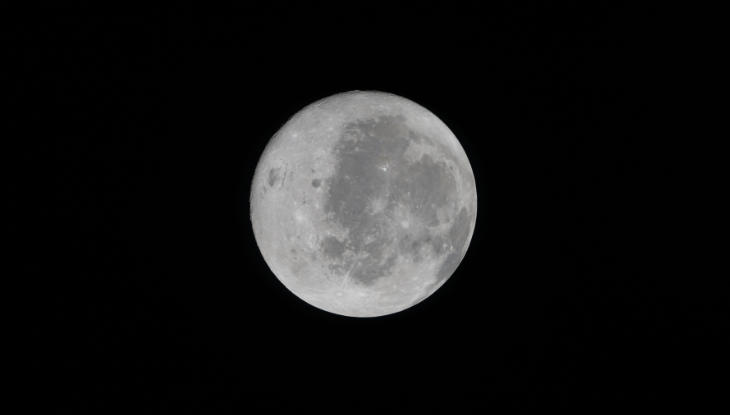 NASA：美載人繞月任務(wù)打破人類距地球最遠飛行紀錄