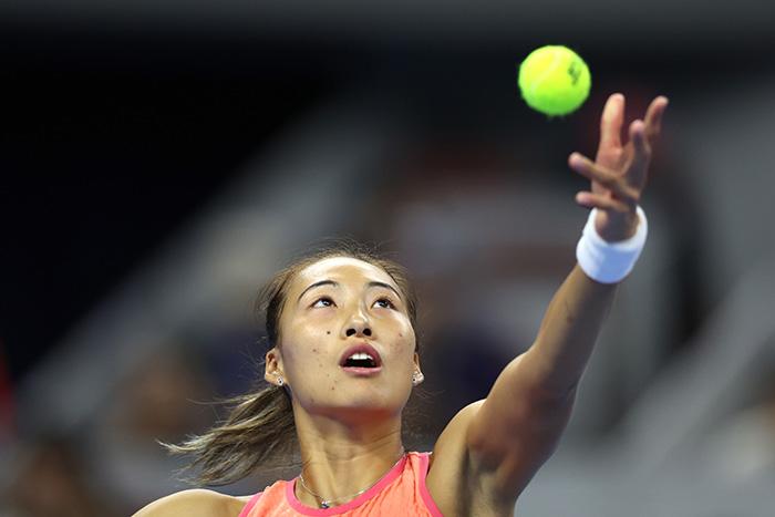 中國網(wǎng)球公開賽：鄭欽文晉級(jí)女單16強(qiáng)